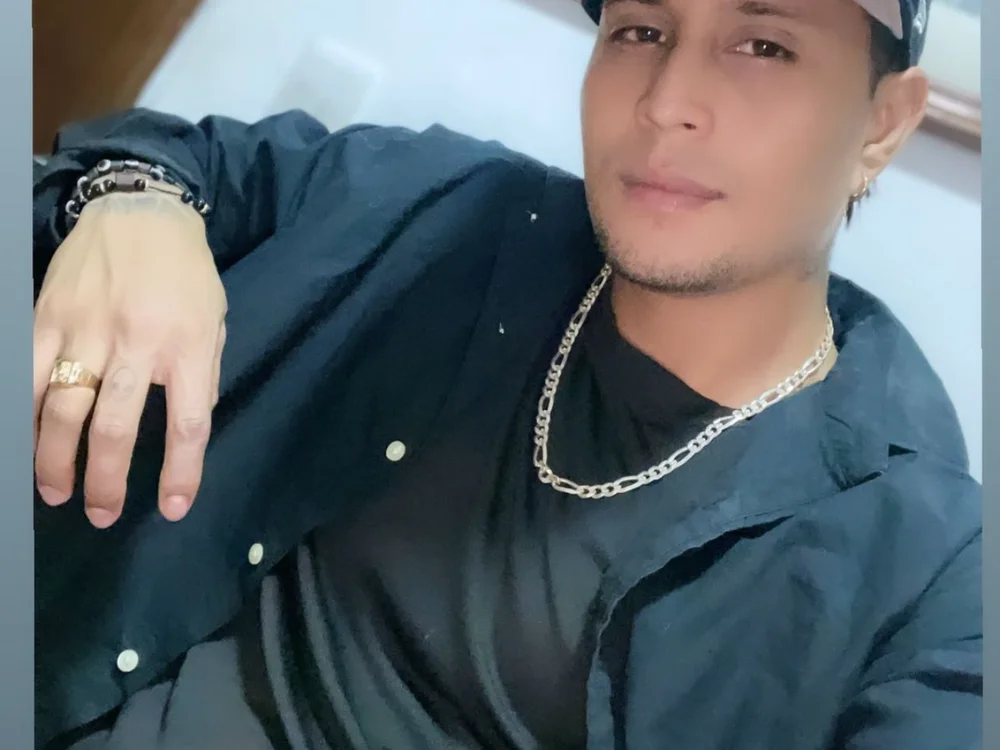 daniellQm offline chatrum