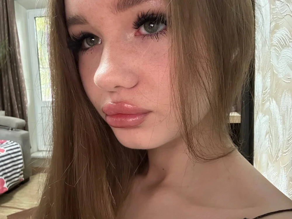 Офлайн-чат Ella_Butler
