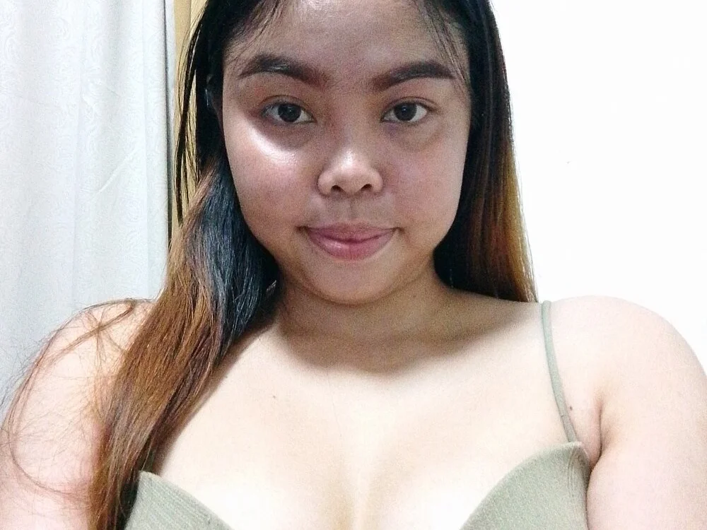 Chat XXX offline de HornyAsian69XxX