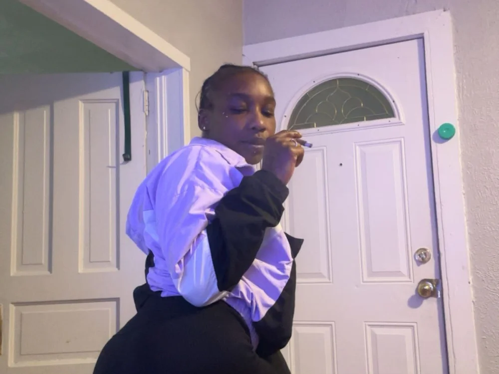 chocolate_cummer's Offline Chat Room