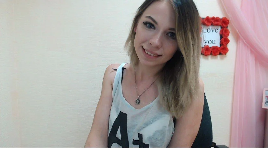 MissBellatris' Offline XXX Chat