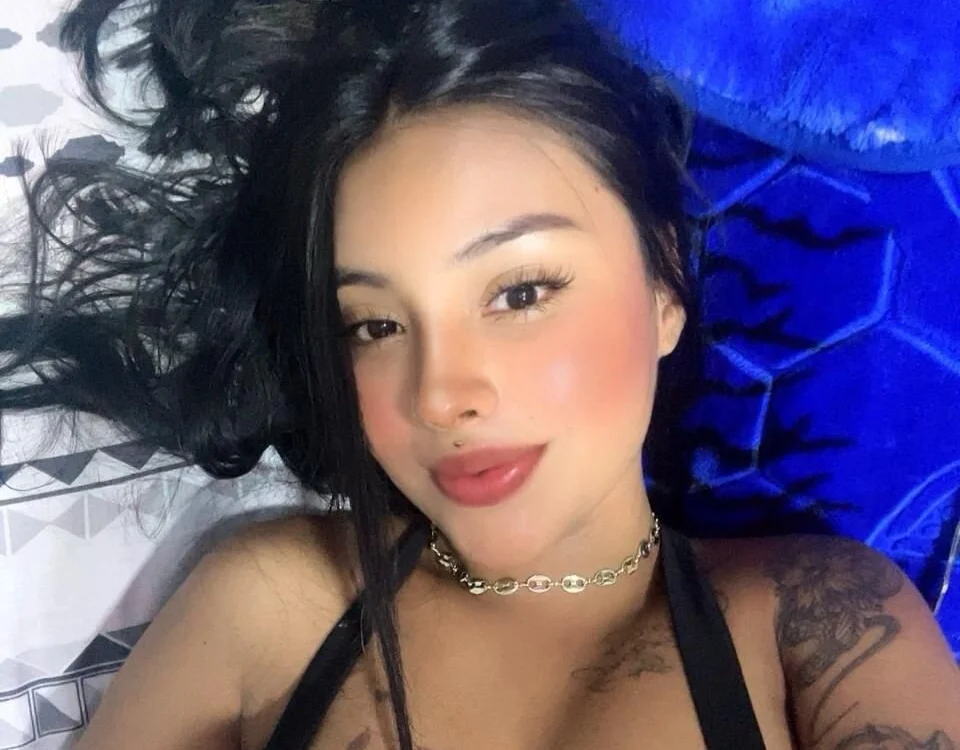 ignis_rose_a's Offline XXX Chat