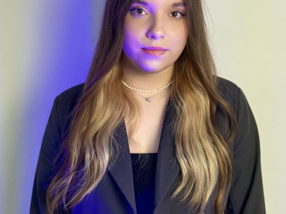 LizbethAppleberry offline chatrum