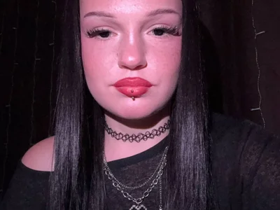 CarmeliaGentelia - Girl 