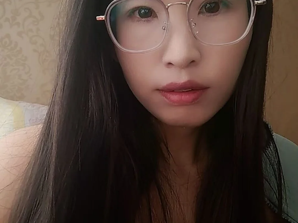 lingling998's Offline XXX Chat