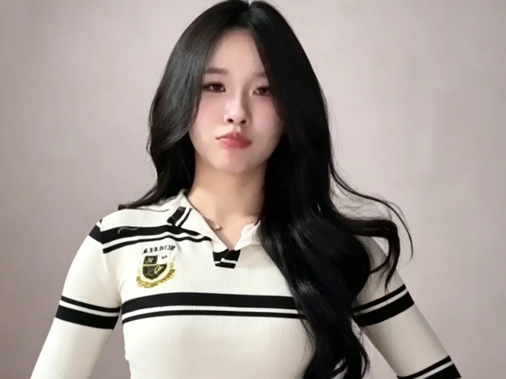 shizheaaa's most recent online preview