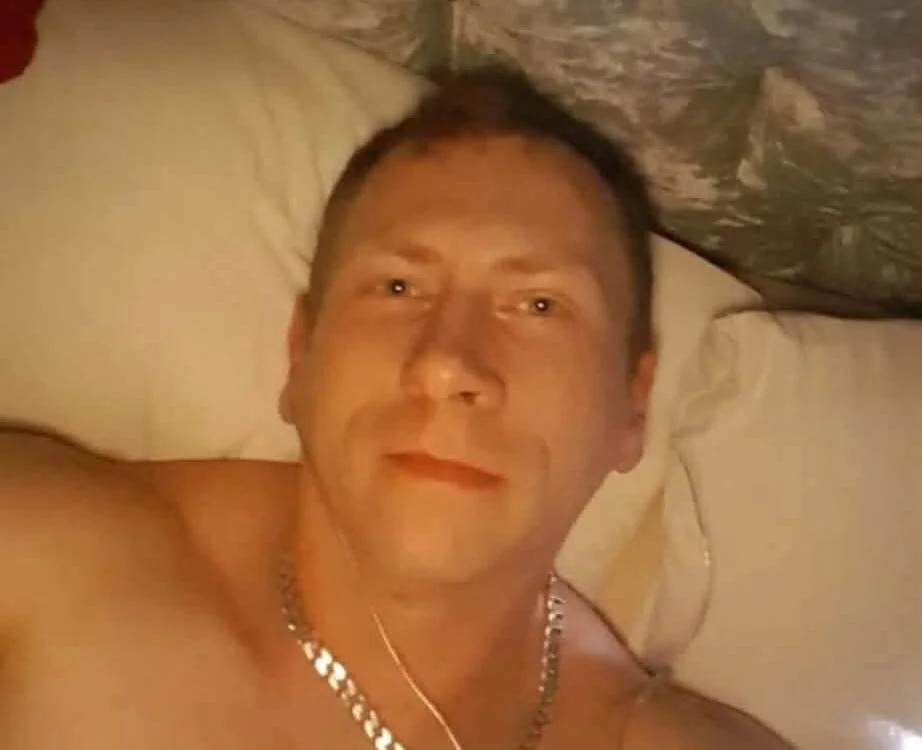 Buzi69 Adlı Modelin Çevrimdışı XXX Sohbeti