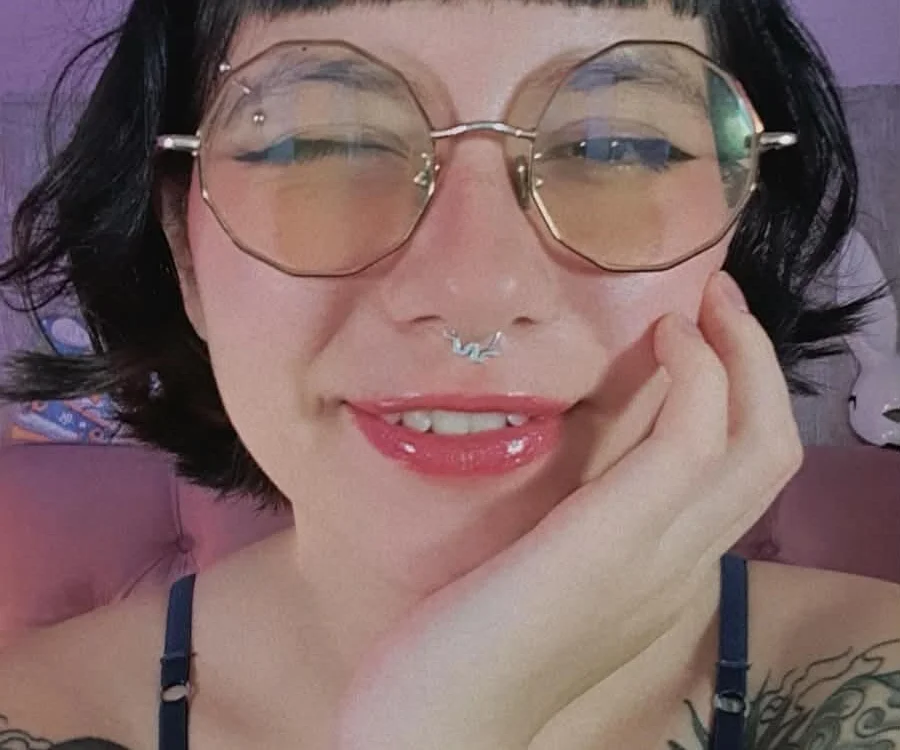 charlottemoonxzのオフラインXXXチャット