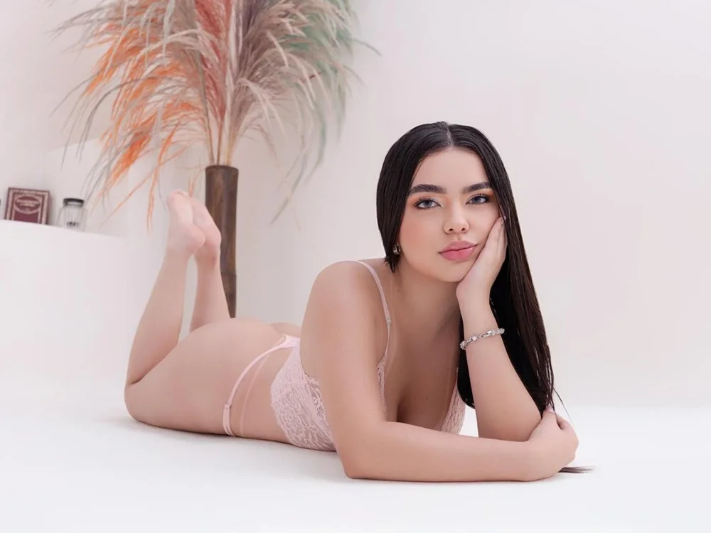 carolinecheers' Offline XXX Chat