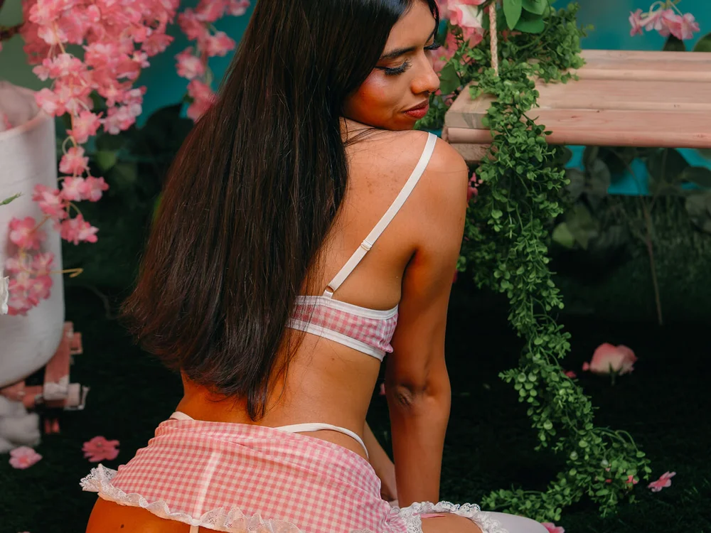 Sapphire_01 Obrolan XXX Offline