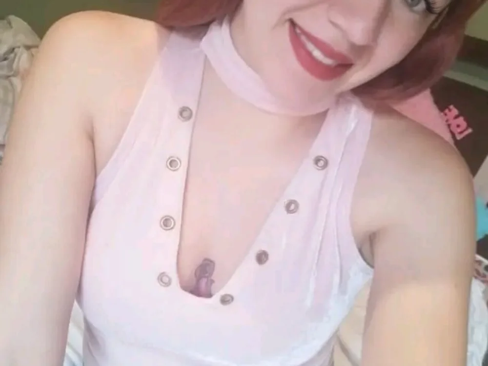 Salome_Foxy_1's Offline XXX Chat