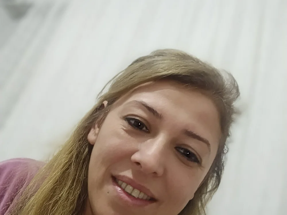 Esennnn's Offline Chat Room