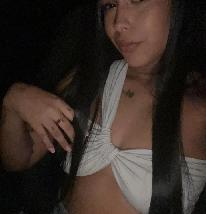 ninaferrerns' Offline XXX Chat
