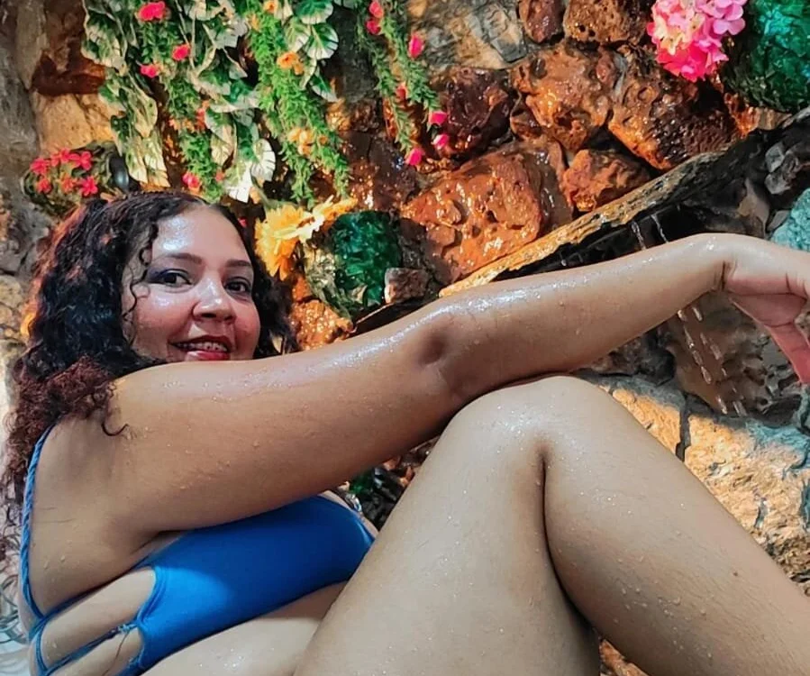 DanniLuna_'s Offline XXX Chat