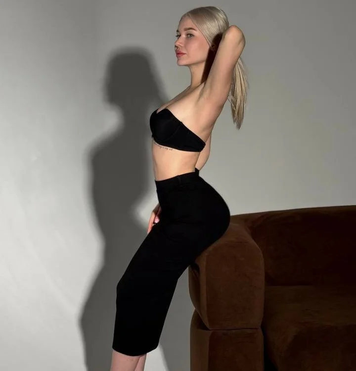 Lolly_girll – Offline XXX chat