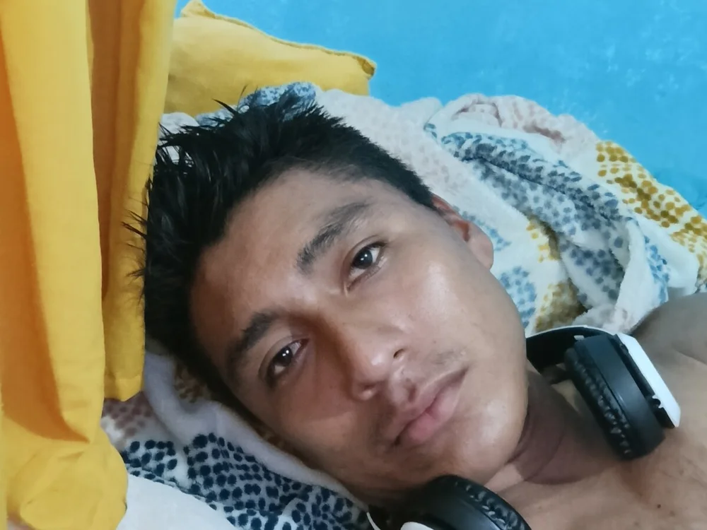 Erickpaulmay Adlı Modelin Çevrimdışı XXX Sohbeti