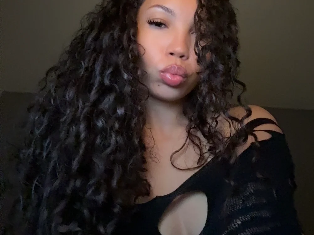 nikkiloveee Chat XXX offline
