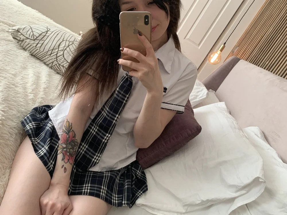 sayli_lee's Offline XXX Chat