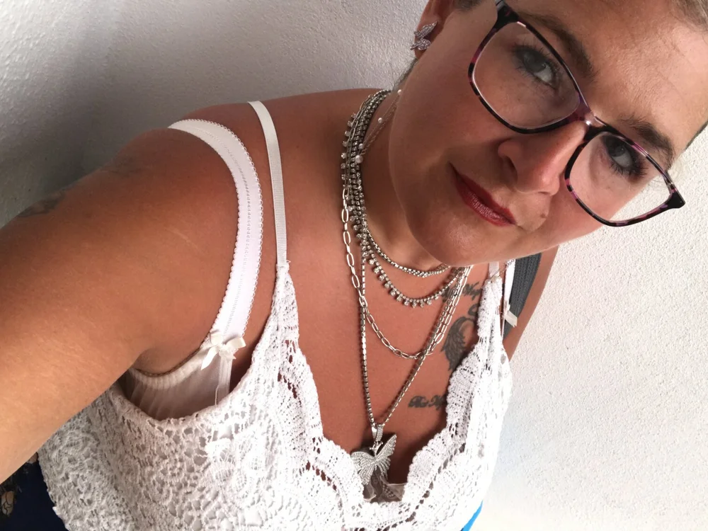 Risque-Rosie's Offline XXX Chat