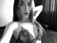 LunaRossaa live cam profile - MySuperHot