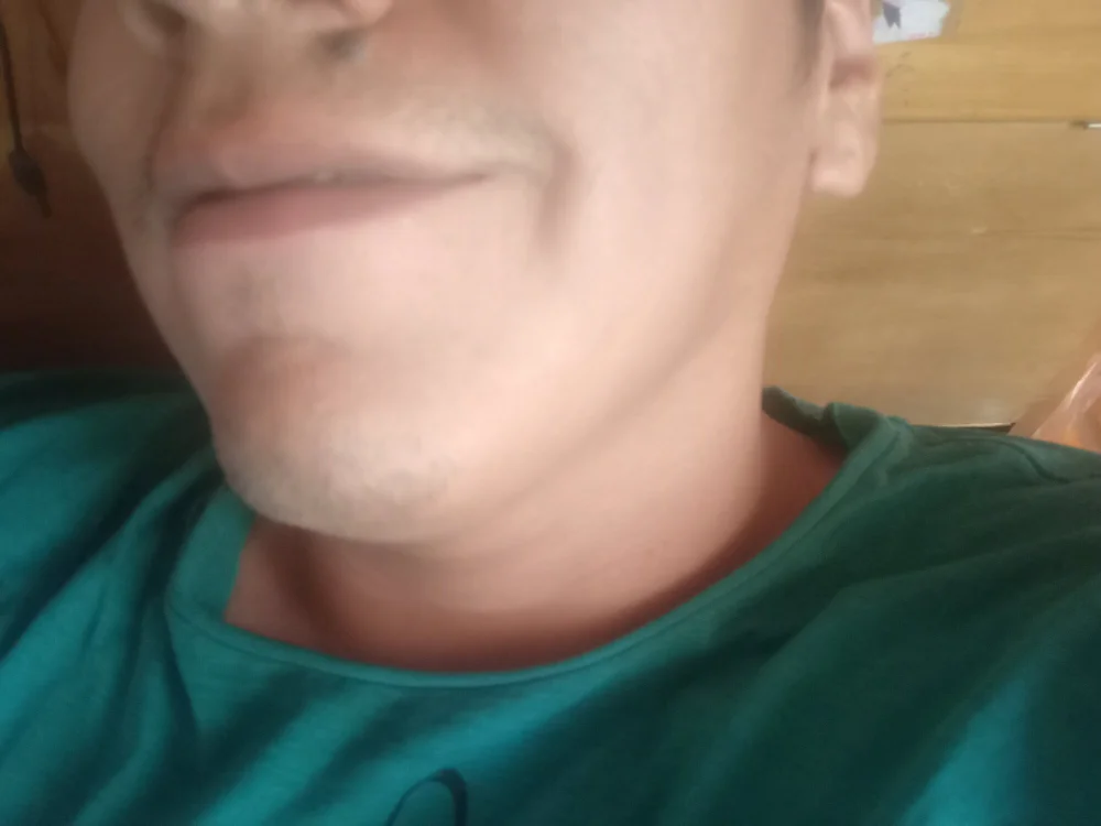 LatinMaxboy's Offline Chat Room