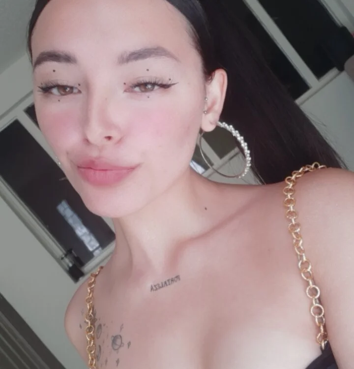 zharadancesj's Offline XXX Chat