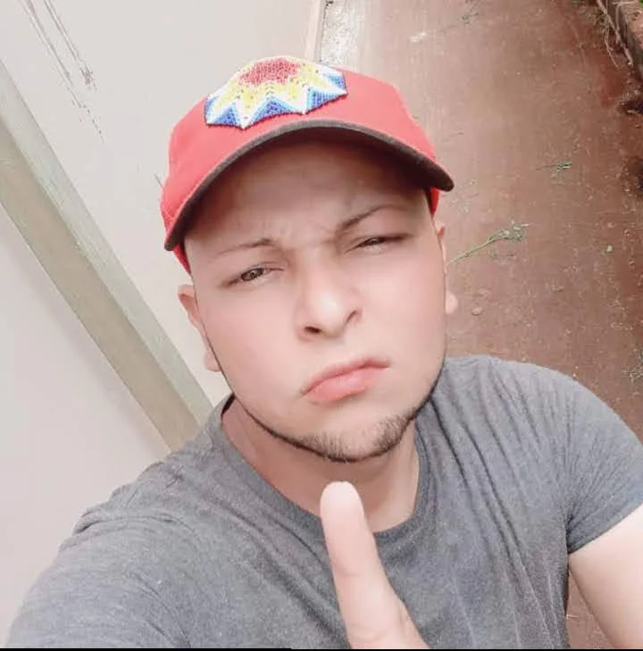 ferchos_'s Offline Chat Room