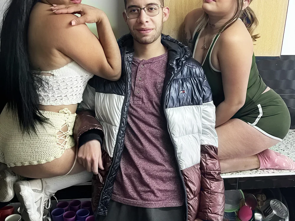 FuckingLatinas offline chatrum