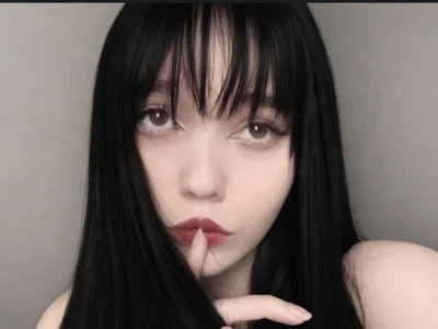 Yourtomie - Girl 