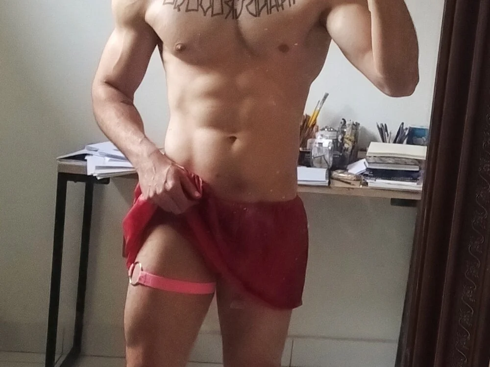 LuigiBoni: офлайн-секс-чат