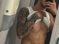2FORU's webcam live show