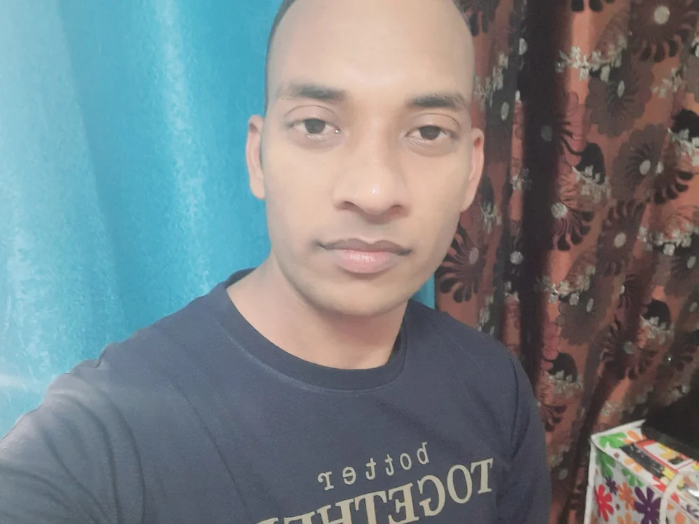 Aryanv3019 Offline Chatraum