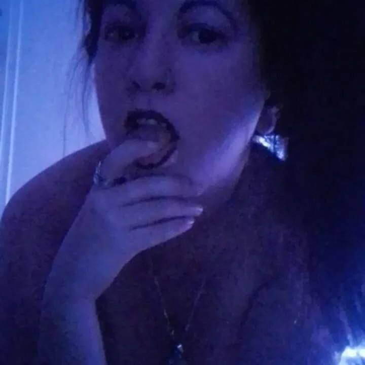 culoncitaa Chat XXX Ngoại tuyến