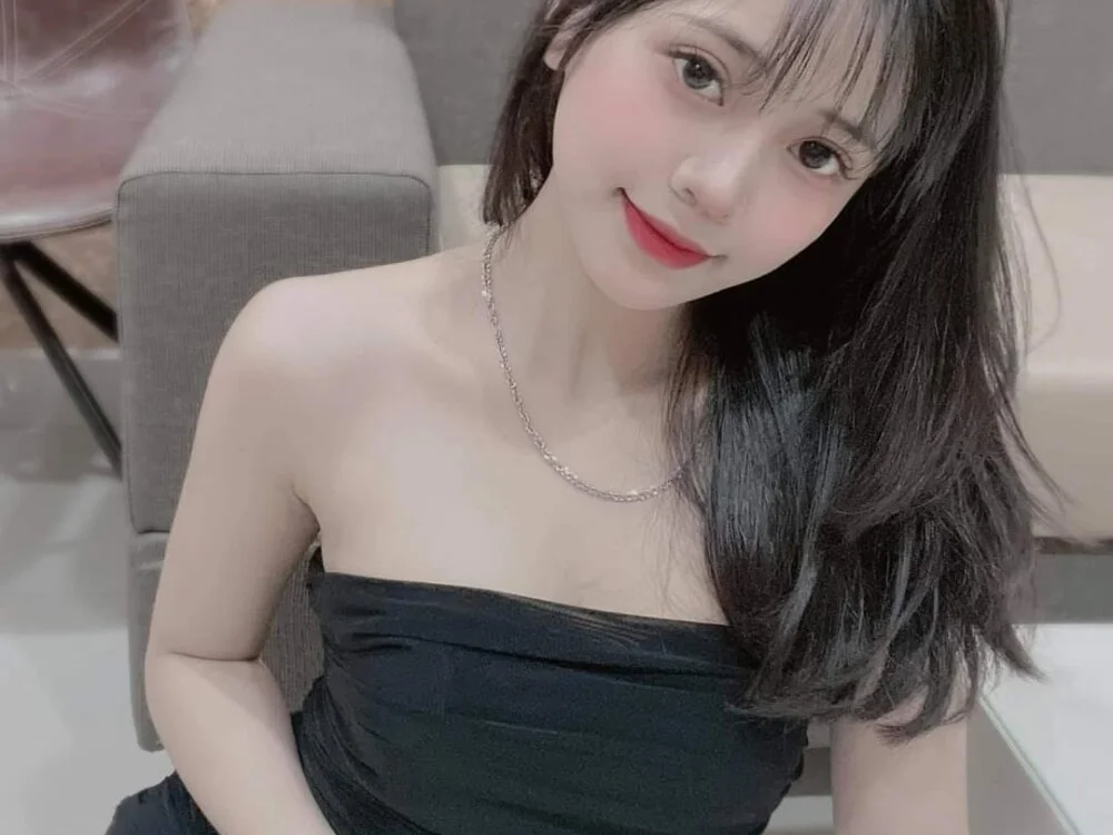 Thikshow2k's Offline XXX Chat