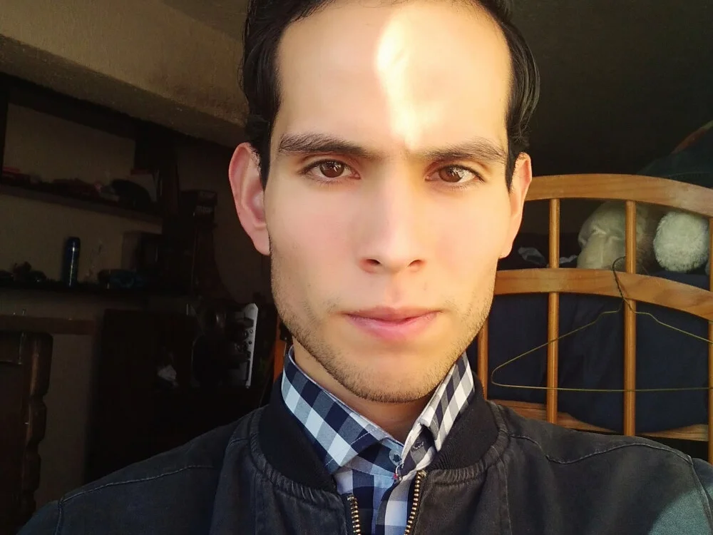 Chatroom XXX hors ligne de Daniel_Toussaint