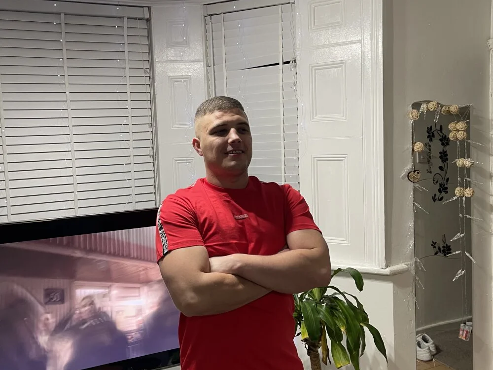 kisspussy1993 Offline XXX-chat