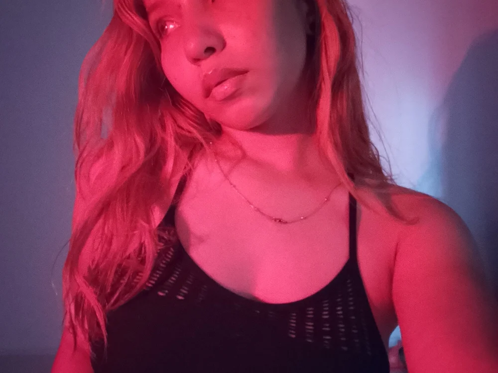 Angel-Laly's Offline Chat Room