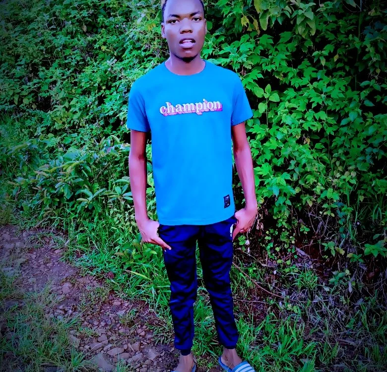 Chat +18 off-line de Black_Kenny