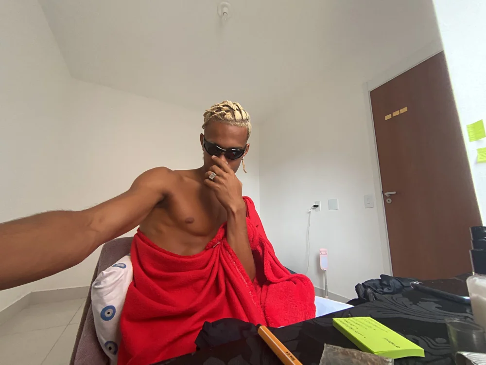 djbrunnosurfistinho offline XXX-chat