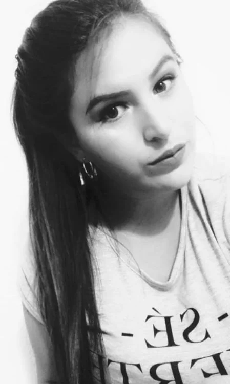 Camila7Cc's Offline Chat Room