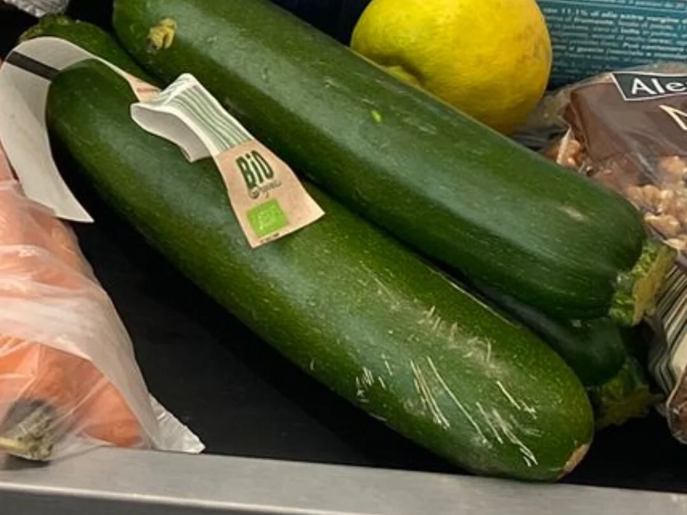 snikkysnauz's most recent online preview