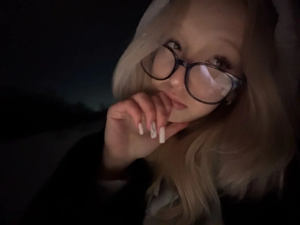 MaoqiBeverly Chat XXX offline