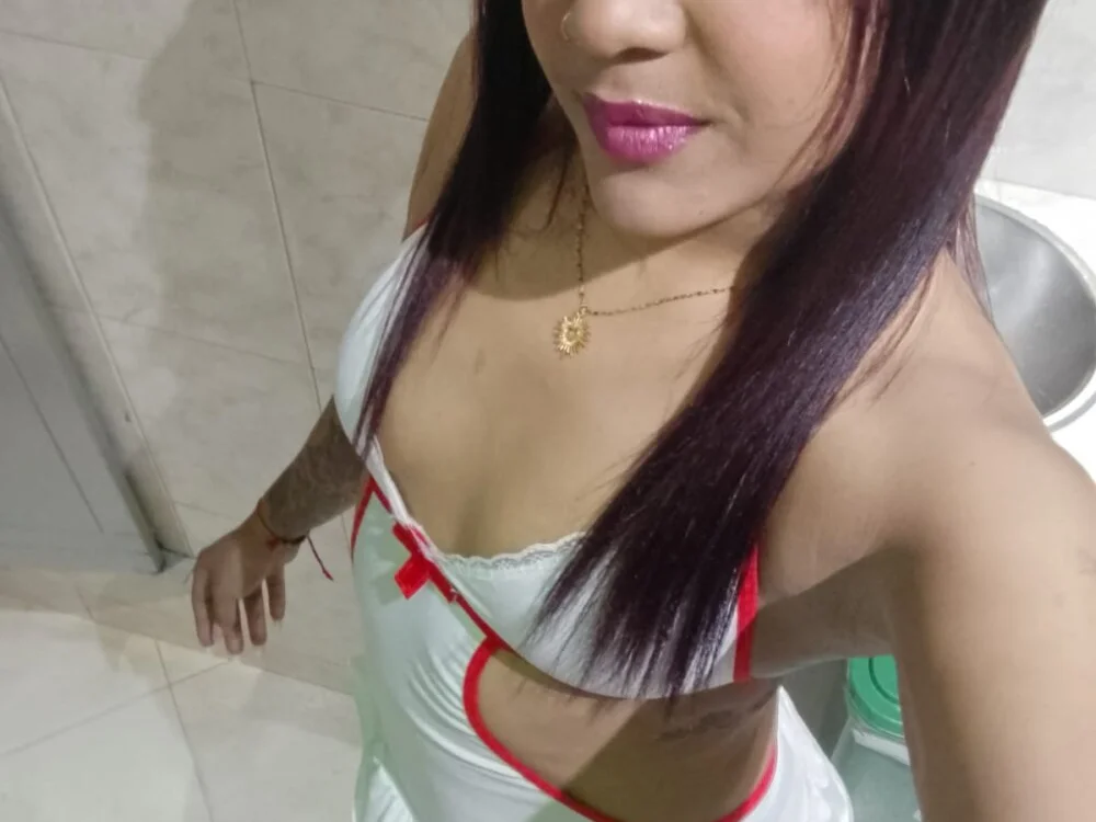 Chat +18 off-line de Silvana_Martix