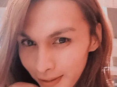 lovelycarla32 profile