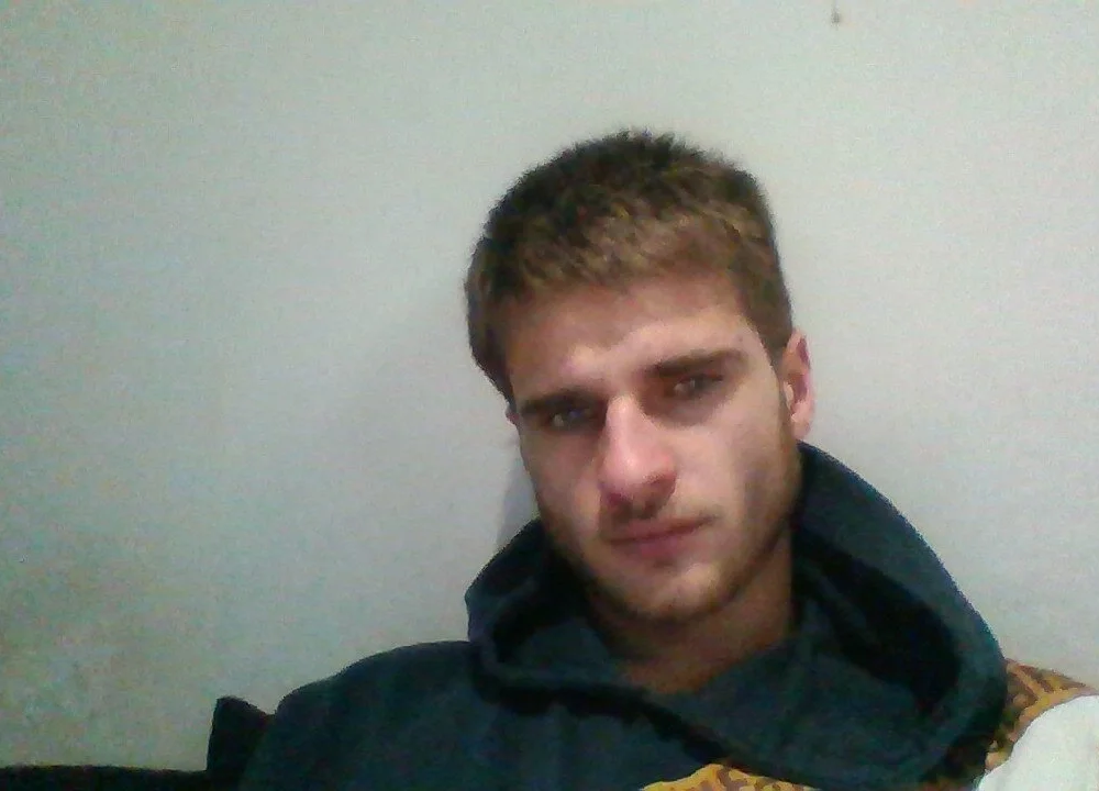Elvisclaudiu001 offline chatrum
