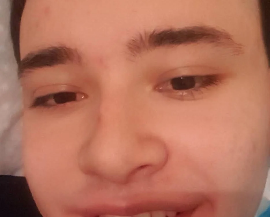 Cunnilingusserr's Offline Chat Room