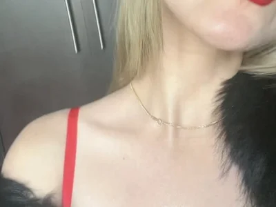 Rousaly - Girl 