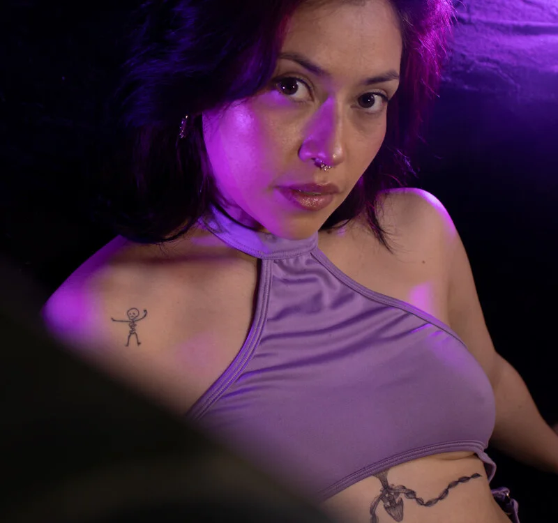 Ellyuwuw's Offline XXX Chat