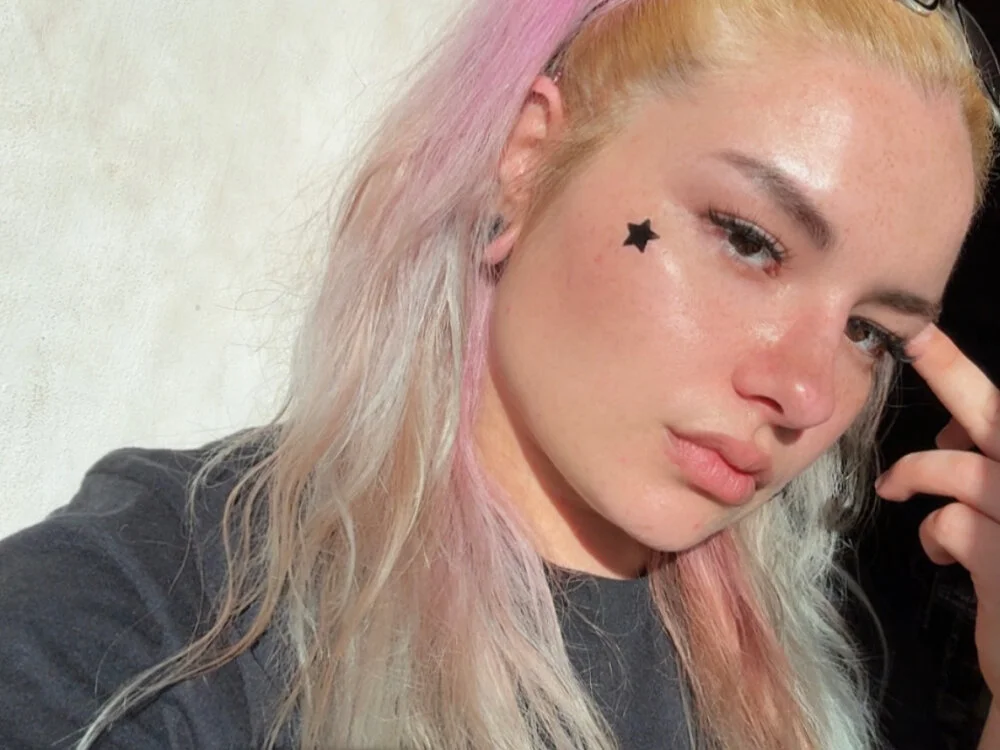 lostinherwonderland's Offline XXX Chat