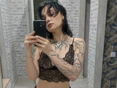 IntrigueYourDay on StripChat